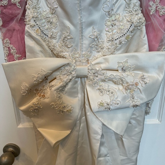 Vintage Designer Wedding Dress - Picture 10 of 14